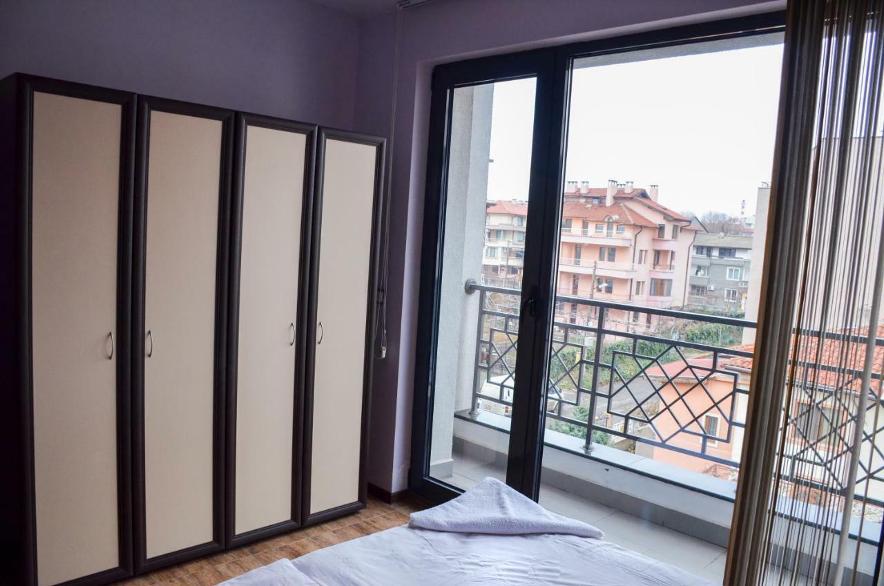 Ivanovi Apartments Burgas Zewnętrze zdjęcie